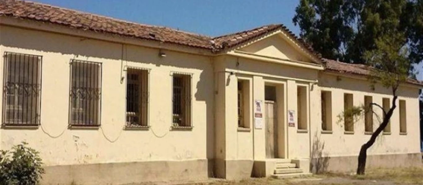 Φυλακές Ωρωπού: Ο δήμος άνοιξε για το κοινό το κελί του Μίκη Θεοδωράκη